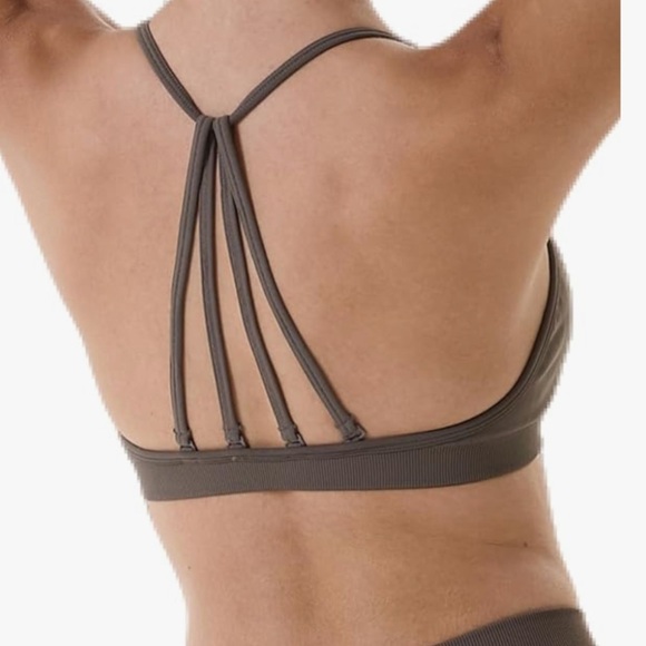 Aurola sports bras in black & brown - Picture 4 of 4